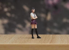 Load image into Gallery viewer, 1:24 Painted Figure Model Miniature Resin Diorama Sand Girl in JK Uniform Lady
