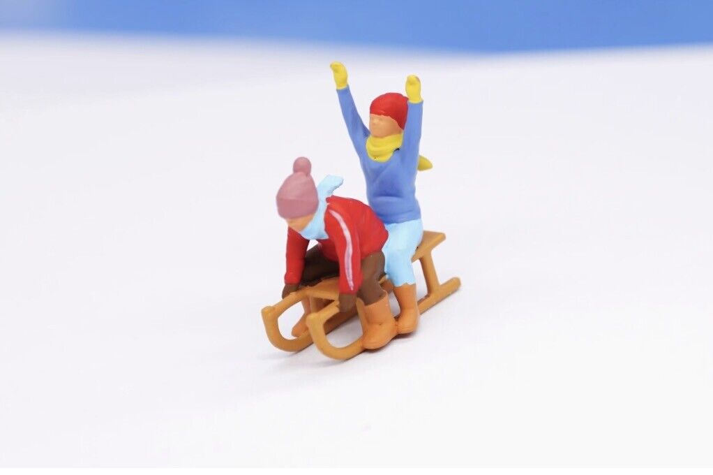 1:64 Painted Figure Model Miniature Resin Diorama Sand Santa Christmas Kids Toy