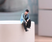 Load image into Gallery viewer, 1:64 Painted Figure Model Miniature Resin Diorama Toy Casual Man Sitting Sand
