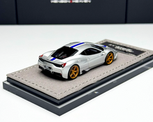 Load image into Gallery viewer, HH 1:64 Silver 458 Speciale Sports Model Diecast Resin Car New Collection
