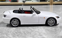 Load image into Gallery viewer, MH 1:18 White JDM S2000 AP2 Sports F22C Engine Model Diecast Metal Car New
