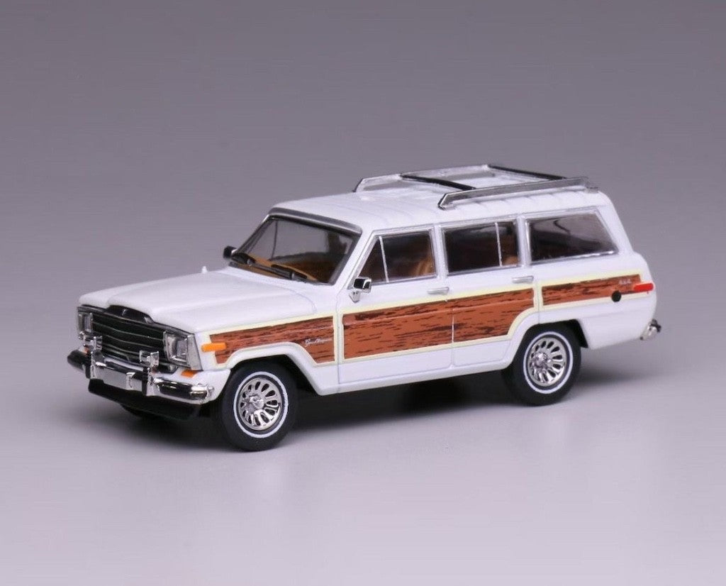 1:64 596 White Grand Wagoneer SUV ORV Wagon Sports Model Diecast Metal Car New Collection