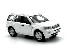 Load image into Gallery viewer, OXFORD 1:76 White Freelander Discovery City SUV Sports Model Diecast Metal Car New

