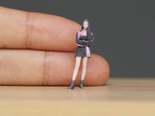 Load image into Gallery viewer, 1:64 Painted Figure Model Miniature Resin Diorama Sand Beauty Lady Trendy Girl
