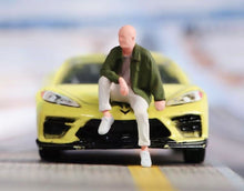 Load image into Gallery viewer, 1:64 Painted Figure Mini Model Miniature Resin Diorama Sand Sitting Posture Man
