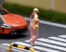 Load image into Gallery viewer, 1:64 Painted Figure Model Miniature Resin Diorama Toy Sand Pink Cap Girl Walking
