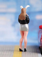 Load image into Gallery viewer, 1:64 Painted Figure Model Miniature Resin Diorama Sand Selfie Pretty Girl Lady
