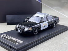 Load image into Gallery viewer, Rollin 1:64 CROWN VICTORIA CA Highway Patrol Police Model Diecast Metal Car
