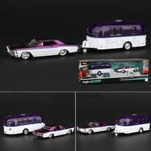 Load image into Gallery viewer, Maisto 1:64 1965 Riviera Camper Traveler Trailer Tow &amp; Go Model Metal Car BN

