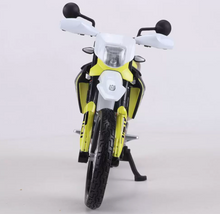 Load image into Gallery viewer, Maisto 1:12 2023 Husqvarna 701 Motorcycle Bike Sports Model Diecast New Collection
