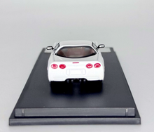 Load image into Gallery viewer, FW 1:64 White C5 Coupe Sports Model Diecast Metal Car New Collection
