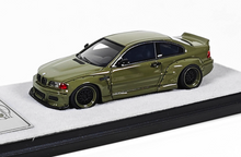 Load image into Gallery viewer, QD 1:64 Green M3 CSL E46 Coupe Sports Model Diecast Resin Car New Collection
