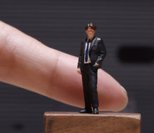 Load image into Gallery viewer, 1:64 Painted Figure Model Miniature Resin Diorama Business Man Woman Suit Set
