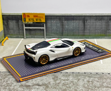 Load image into Gallery viewer, U2 1:64 White Novitec 488 Pista Racing Sports Model Diecast Resin Car Box
