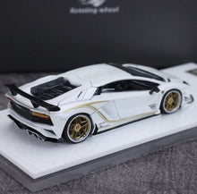 Load image into Gallery viewer, RW 1:64 HEC White Aventador S Racing Sports Model Diecast Metal Car New Collection
