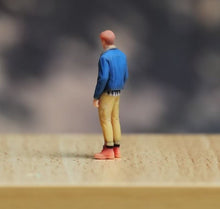 Load image into Gallery viewer, 1:64 Painted Figure Model Miniature Resin Diorama Sand Denim Casual Man Boy Toy
