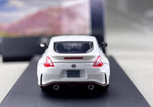 Load image into Gallery viewer, FUJI 1:64 White JDM Fairelady 370Z RZ34 Sports Model Diecast Metal Car New Collection
