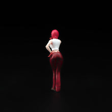 Load image into Gallery viewer, 1:24 Painted Figure Model Miniature Resin Diorama Sand Red Hair Beauty Lady
