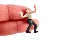 Load image into Gallery viewer, 1:64 Painted Figure Model Miniature Resin Diorama Sand Old Woman Cleaning Worker
