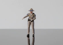 Load image into Gallery viewer, 1:64 Painted Figure Model Miniature Resin Diorama Policeman Police Officers Set
