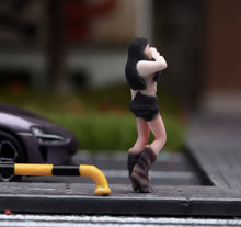 Load image into Gallery viewer, 1:64 Painted Figure Model Miniature Resin Sand Beauty Trendy Lady Boots Girl
