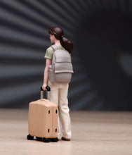 Load image into Gallery viewer, 1:24 Painted Figure Model Miniature Resin Diorama Sand Woman Luggage Backpack
