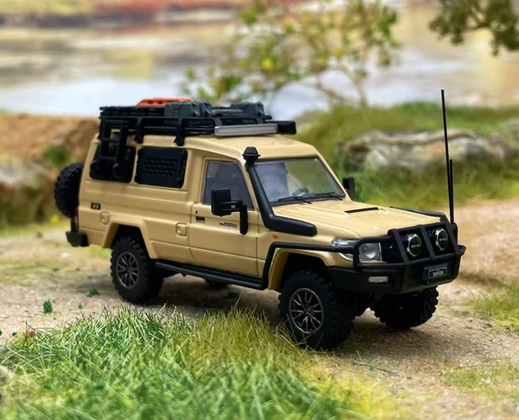 Autobots 1:64 Light Yellow Land Cruiser J70 LC78 ORV Model Diecast Metal Car