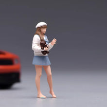 Load image into Gallery viewer, 1:24 Painted Figure Model Miniature Resin Diorama  Sand Pretty Girl Lady Cute
