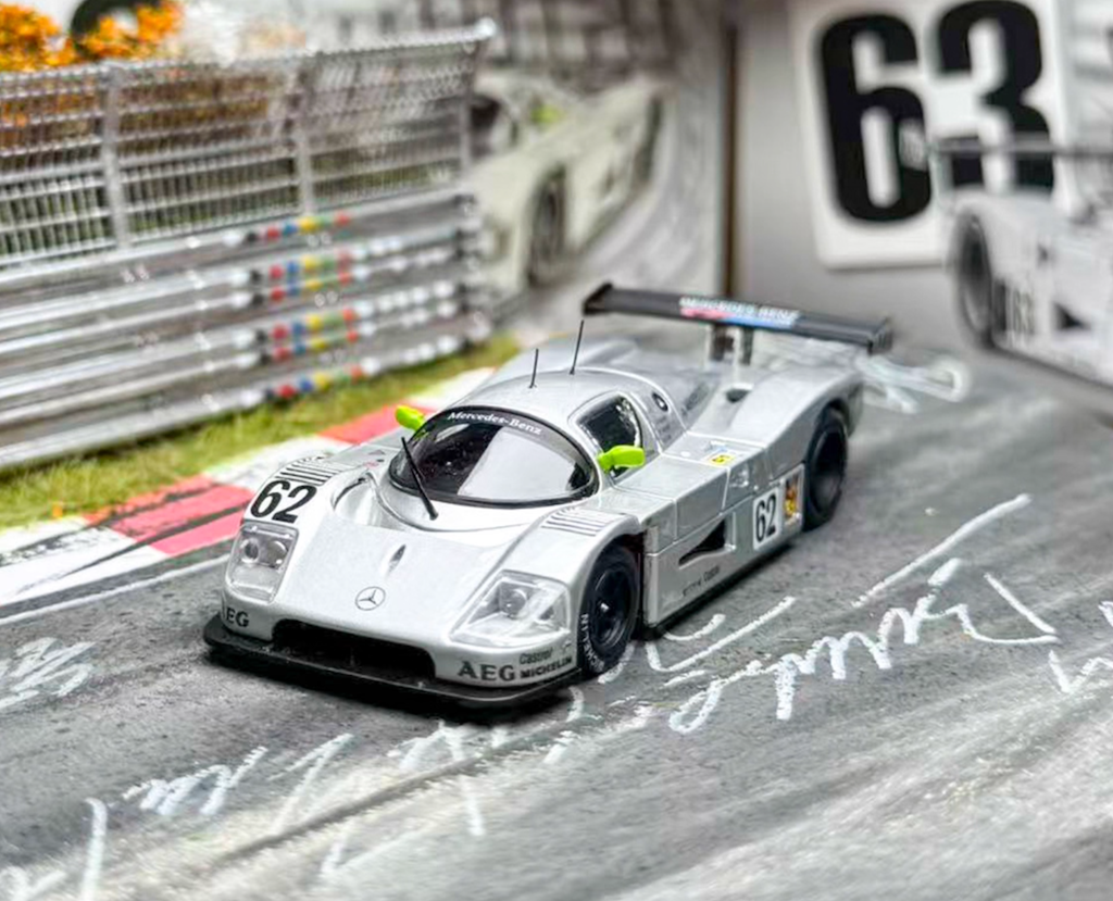YS 1:64 Silver C9 #62 Racing Sports Model Diecast Metal Car New Collection