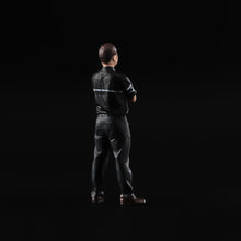Load image into Gallery viewer, 1:24 Painted Figure Model Miniature Resin Diorama  Sand Chest Hugging Man Boy
