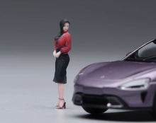 Load image into Gallery viewer, 1:64 Painted Figure Model Miniature Resin Diorama Toy Sand Elegant Beauty Lady
