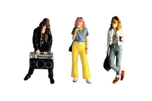 Load image into Gallery viewer, 1:64 Painted Figure Mini Model Miniature Resin Diorama Vintage Trendy Girl Set
