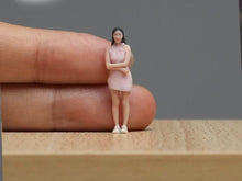 Load image into Gallery viewer, 1:64 Painted Figure Model Miniature Resin Diorama Sand Girl In Pink Dress Lady
