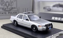 Load image into Gallery viewer, Rollin 1:64 CSP Connecticut Police CROWN VICTORIA CV Model Diecast Metal Car
