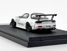 Load image into Gallery viewer, Master 1:64 White Carbon JDM RX-7 FD3S RE Sports Model Diecast Metal Car New Collection
