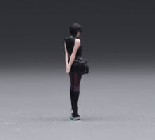 Load image into Gallery viewer, 1:64 Painted Figure Model Miniature Resin Sand Cool Girl Rock Style Lady Black
