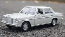 Load image into Gallery viewer, WELLY 1:24 Benz 220 Sedan Classic Vintage Model Diecast Metal Car Display
