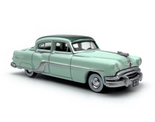 Load image into Gallery viewer, 1:87 Pontiac Chieftain Sedan Classic Vintage Sport Model Diecast Metal Car New Collection
