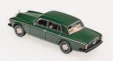Load image into Gallery viewer, GFCC 1:64 Green 1979 Silver Shadow II Luxury Classic Model Diecast Metal Car
