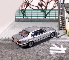 Load image into Gallery viewer, DCM 1:64 Silver E32 7 Series 735i Classic Sedan Model Diecast Metal Car New
