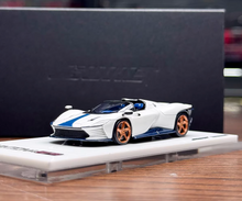Load image into Gallery viewer, SUHE 1:64 White SP3 Daytona Red Seat Sports Model Diecast Resin Car New Collection
