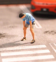 Load image into Gallery viewer, 1:64 Painted Figure Mini Model Miniature Diorama Sand Pet Street Boy Girl Man Collection
