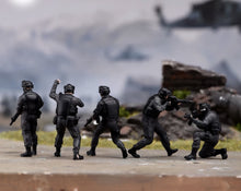 Load image into Gallery viewer, 1:64 Painted Figure Model Miniature Resin Diorama Scene Marine Soldier Military
