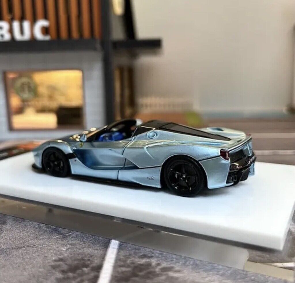 DMH 1:64 Ice Blue Laferrari Aperta Convertible Model Diecast Resin