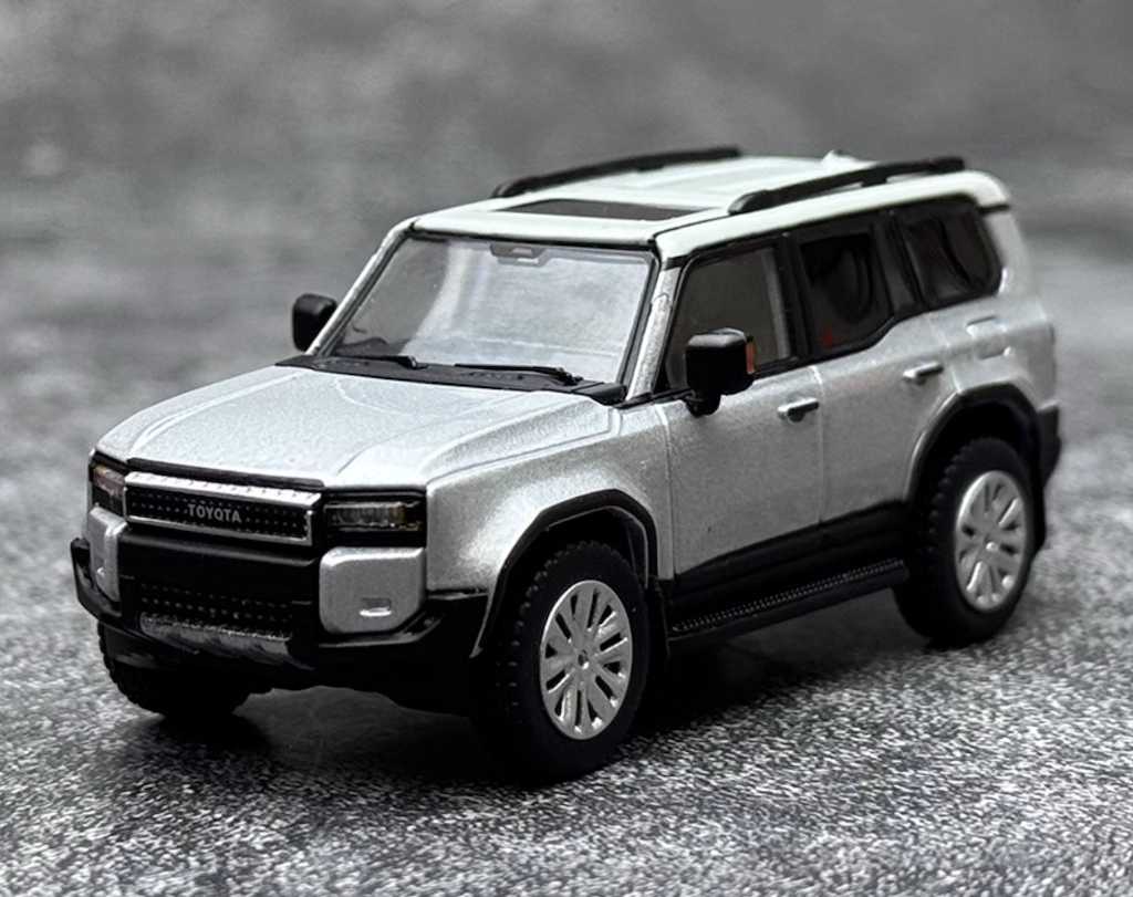 GCD 1:64 Silver Land Cruiser LC250 ORV SUV Sports Model Diecast Metal Car New Collection