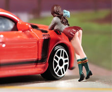 Load image into Gallery viewer, 1:24 Painted Figure Model Miniature Resin Diorama  Uniform Girl Leaning Pose
