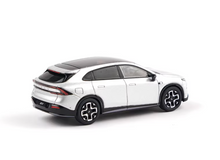Load image into Gallery viewer, XCARTOYS 1:64 Silver Xpeng G7 EV SUV Sports Model Diecast Metal Car New Collection
