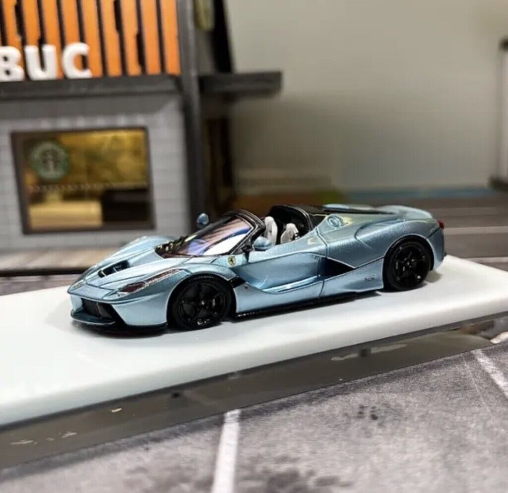 DMH 1:64 Ice Blue Laferrari Aperta Convertible Model Diecast Resin