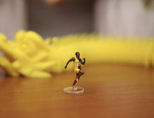 Load image into Gallery viewer, 1:64 Painted Figure Model Miniature Resin Diorama Track And Field Athlete Runner

