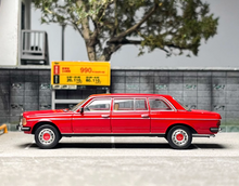 Load image into Gallery viewer, GOC 1:64 Red 230e v123 Luxury Classic Model Diecast Metal Car BN
